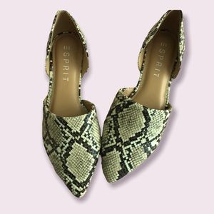 Spirit snake pattern flat shoes